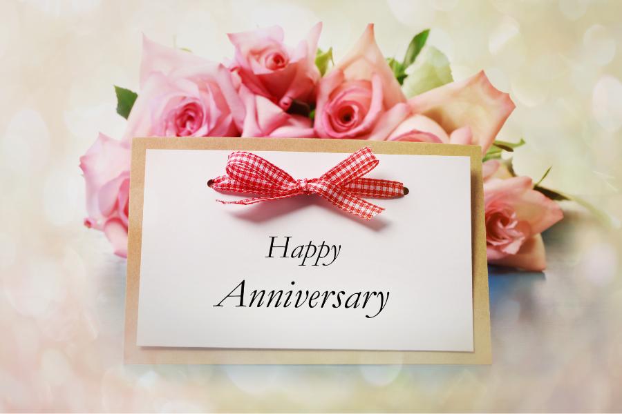 gợi ý quà anniversary bố mẹ