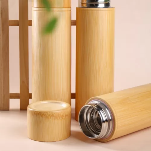 bamboo tumbler with high-quality stainless steel inner layer, minimalist design, heat retention, high durability, sustainable product