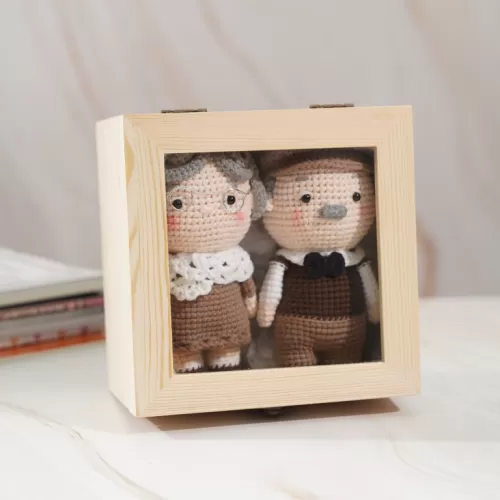 crochet grandparents, grandparents doll pair, gifts for grandparents, knitted dolls, handmade knitted stuffed animals, elderly knitted dolls