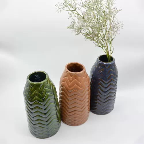 delphis ceramic vase, lina pottery , chus