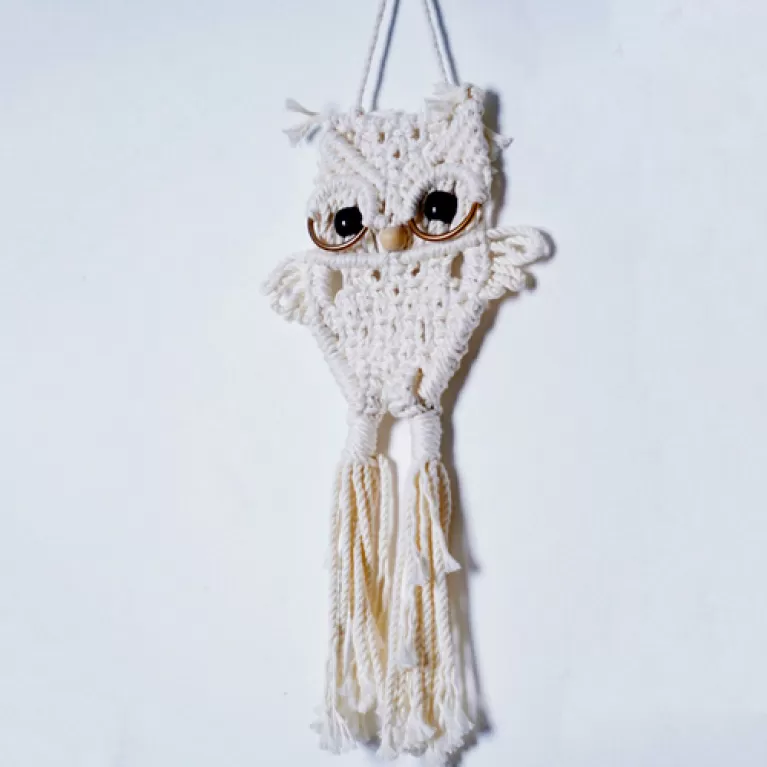 macrame owl wall decor, cute design, home decoration, child-safe, handcrafted product, sustainable production