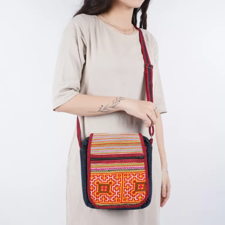 hemp & brocade crossbody bag with flap tct190, 1 main compartment and 2 auxiliary compartments, elegant and classic style