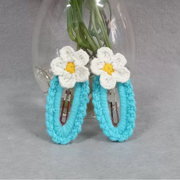 cute crochet hair clip set of two, various designs 1, cute designs, eye-catching colors, birthday gift for little girls