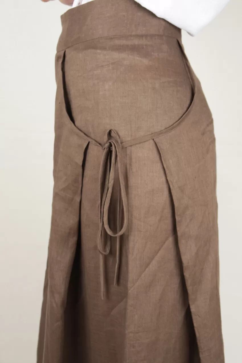 Linen Trousers With Front Pocket And Straps