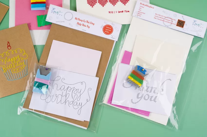 Hand-Embroidery Card DIY Kit
