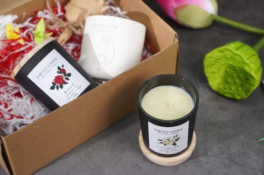 The elegant lotus scent from scented candles will bring you to a peaceful place in your soul