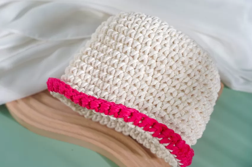 White And Deep Pink Border Crochet Cotton Basket, Large-Batch Cotton Fiber, Decorating Corners Of Rooms Or Bookshelves