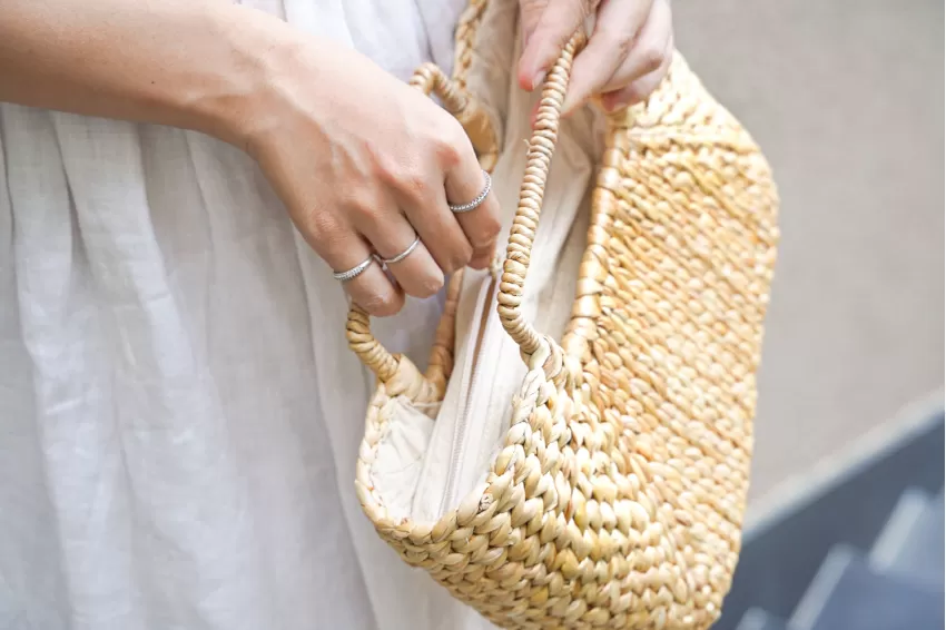 Water Hyacinth Basket Bag, Delicate Design, Eco-friendly Material, Rustic and Homely Beauty, Spacious Compartment