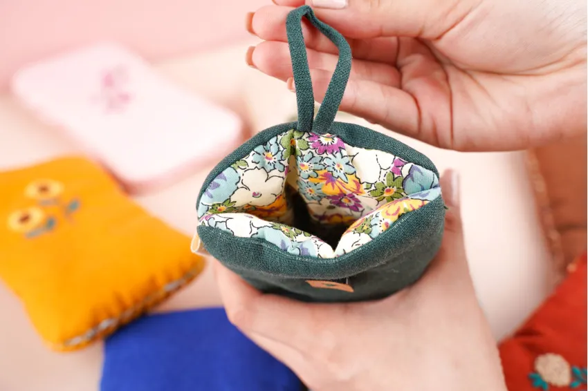 Túi Đựng Điện Thoại Vải Lanh Thêu Tay Nhỏ Xinh, Túi Handmade, Chất Liệu Vải Lanh Thân Thiện Môi Trường, Túi Đựng Điện Thoại