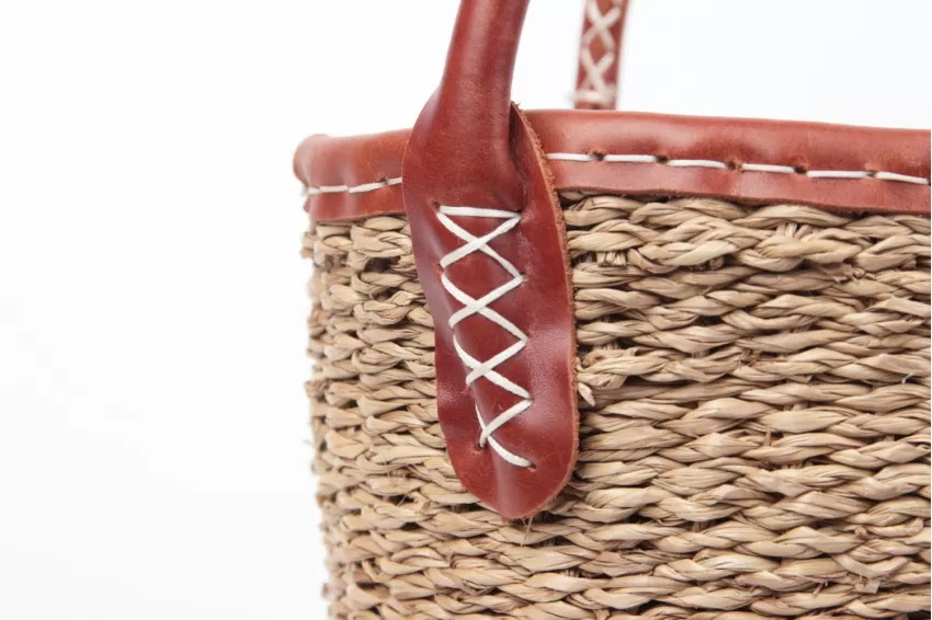 Melo Seagrass Bags - Cylindrical Shape With Brown Leather, Unique And Fresh Design, Warm Red-Brown Color Tone, Vintage Style