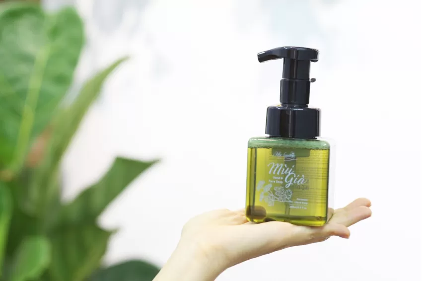 Coriander Castile Soap For Face & Hand, Natural Ingredients, Natural Fragrance, Convenient Foam Bottle, Safe And Gentle