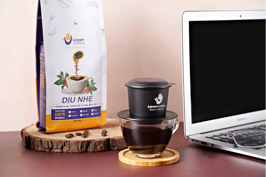 Set Cà Phê Dịu Nhẹ, Cà Phê Arabica, Nguyên Liệu Tươi, Hương Vị Tinh Tế, Nông Nghiệp Địa Phương, Văn Hóa Cà Phê, Người Yêu Cà Phê