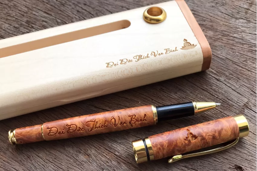 Dragon Blood Wooden Pen Engraved Name Included Wooden Pen Case, Natural Wood Material, High Durability, Ideal Gift Suggestion, Corporate Gift