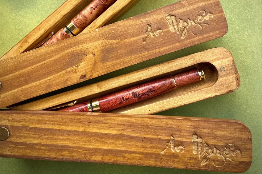 Dragon Blood Wooden Pen Engraved Name Included Wooden Pen Case, Natural Wood Material, High Durability, Ideal Gift Suggestion, Corporate Gift