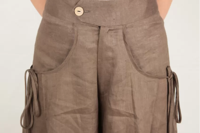 Linen Trousers With Front Pocket And Straps