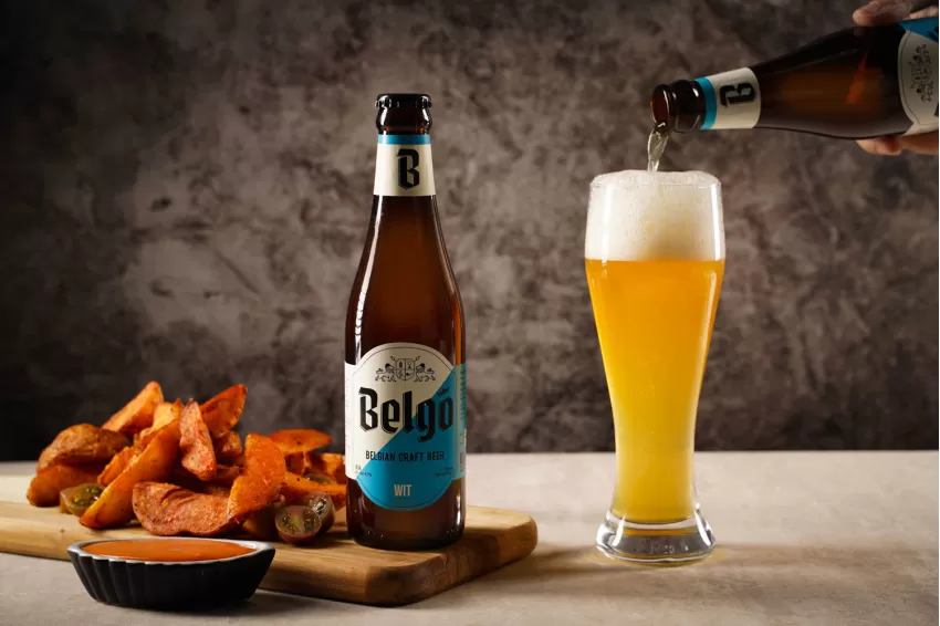 Belgo Wit Beer (17 Ibu), Handcrafted Beer, Traditional Brewing Methods, Balanced Taste Between Sweet And Bitter, A Hint Of Light Spiciness