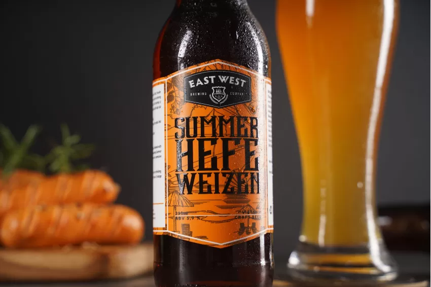 Bia Craft Summer Hefeweizen, Chai 330ml, Hương Vị Mát Lạnh, Nguyên Liệu Lúa Mạch Và Hoa Bia Cao Cấp, Hương Mật Ong Nhẹ Nhàng