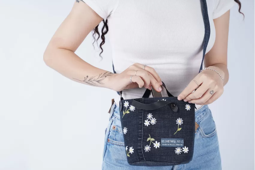 Daisy Embroidered Tote Bag From Old Jeans