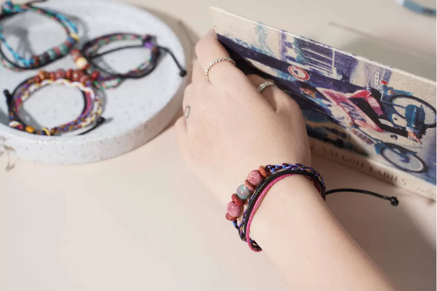 Ceramic Beads Bracelet With Multi-Layered Black Thread