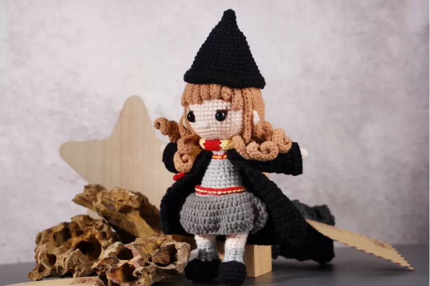 Búp Bê Len Hermione Granger, Búp Bê Hermione, Thú Bông Len Móc, Móc Khóa Hermione Bằng Len, Quà Tặng Tốt Nghiệp