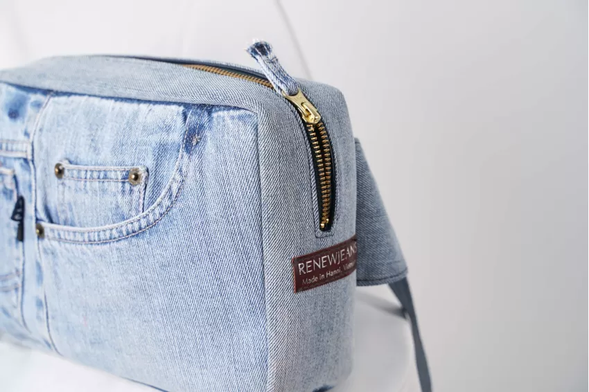 Túi Đeo Chéo Dáng Hộp Xanh Nhạt Từ Jeans Tái Chế, Túi Bao Tử, Tính Ứng Dụng Cao, Màu Sắc Cổ Điển, Thiết Kế Đơn Giản Và Tiện Dụng