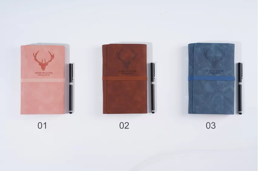 Multifunctional Leather Notebook, Convenient and Smart Design, Replaceable Paper, Card Compartment, Quality Pen Included