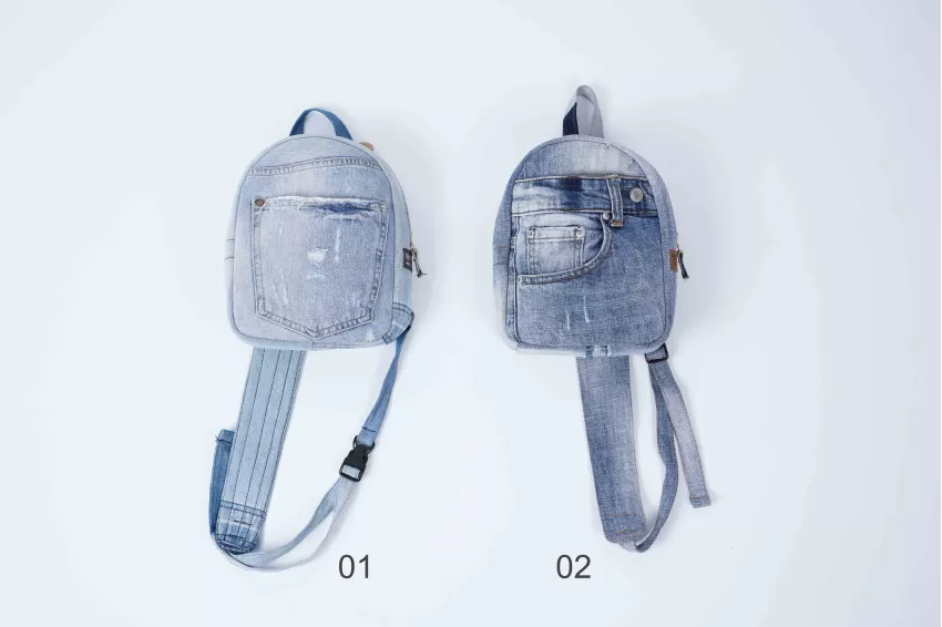 Túi Đeo Chéo Từ Jeans Tái Chế, Thiết Kế Lạ Mắt, Form Dáng Cứng Cáp, Độ Bền Cao, Chất Jeans Không Bao Giờ Lỗi Thời