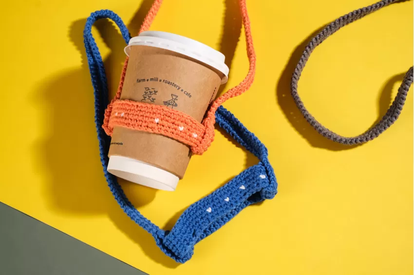 Crochet Cup Holder, Convenient for Carrying Water Bottles, Replaces Nylon Handles, Stylish Accessory, Essential Item for Eco-Friendly Living