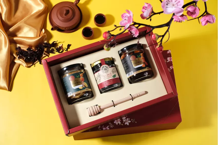 Premium Health Gift Box, Premium Honey and Natural Flower Tea