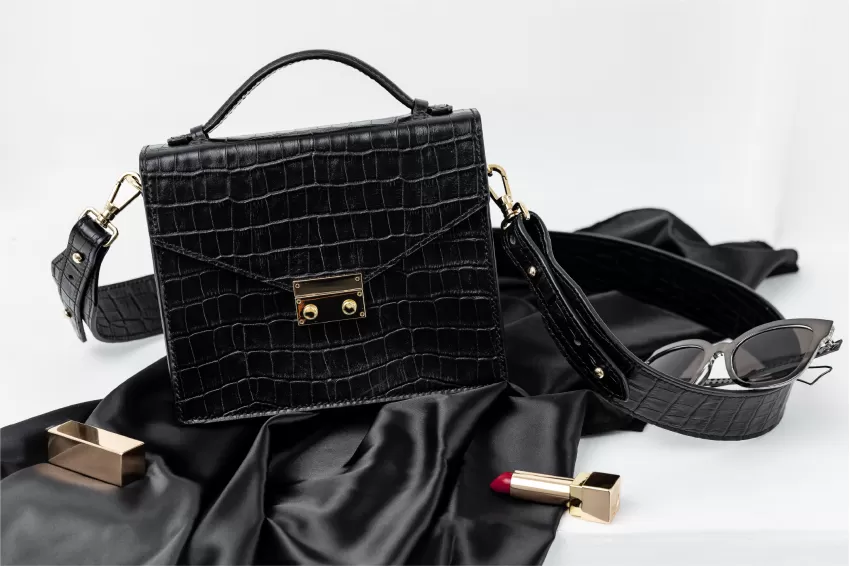 Black Chloe Leather Crossbody Bag, Two Wearing Styles, Handheld And Crossbody, Classic Square Shape, Modern And Luxurious Style