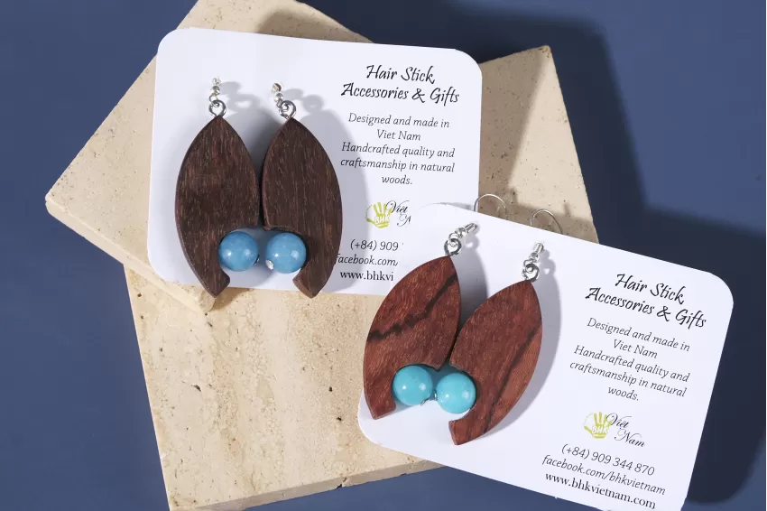 Wooden And Beads Earrings, Rustic Wood Material, Unique Statement Piece, Exquisite Handcrafted Detailing, Handmade Earrings