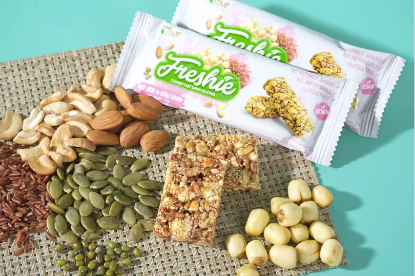 Lotus Seed & Mung Bean Granola Bar, Convenient Breakfast, Mixed Nut Bar, Nutritional Supplement Cake