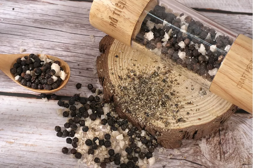 Premium Salt And Black Pepper, With Grinder