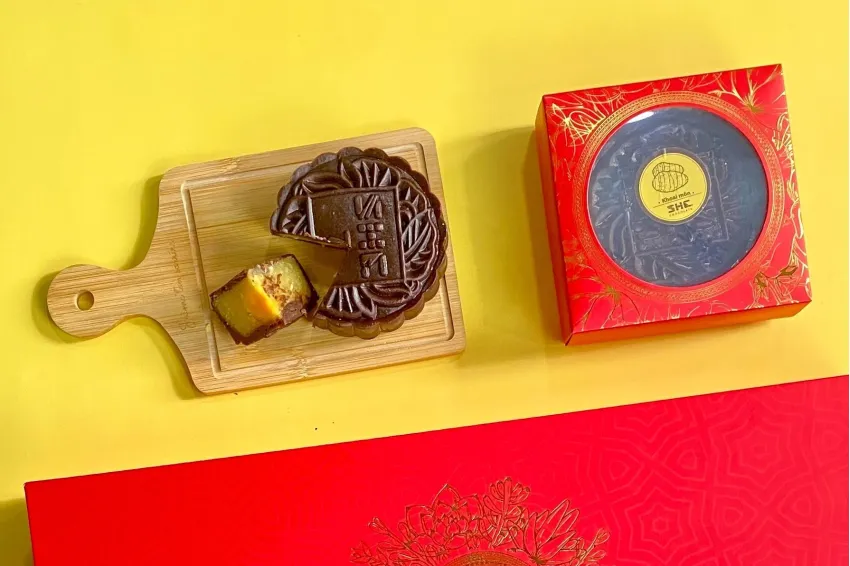 "Smiling Moonlight" Chocolate Mooncakes Gift Box, 2 Moon Cakes, Low Calorie, Moon Festival Gift Boxes, Cooperate Gifts, Family Gifts