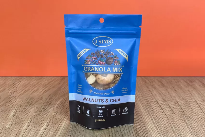 Walnut And Chia Seeds Granola Mix, 45g Mini Bag, Heart-Healthy Food, Premium Nuts, Energy-Boosting Breakfast