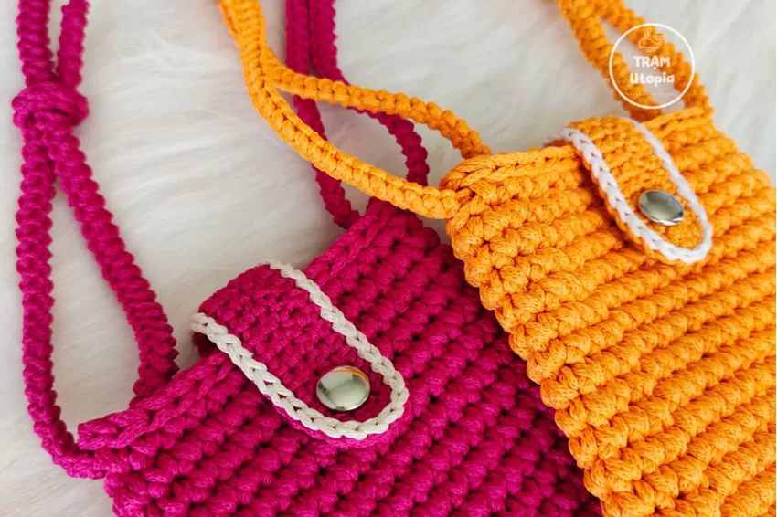 Crochet Phone Bag, Cute and Unique Accessory, Compact and Convenient Design, Diverse Colors, Handcrafted Product