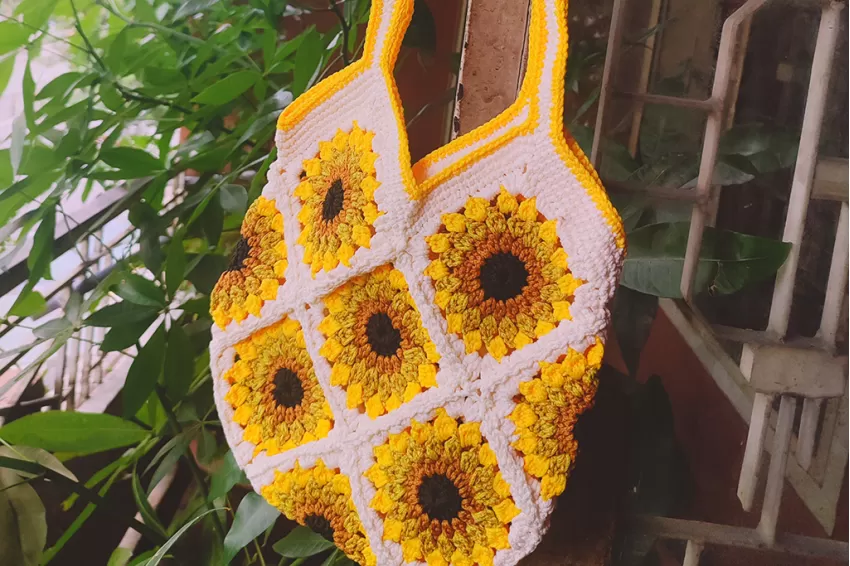 Sunflower Crocheted Bag, Fabric Yarn, Lightweight And Durable, Youthful Design, Various Styles, For School, Work Or Casual Outings