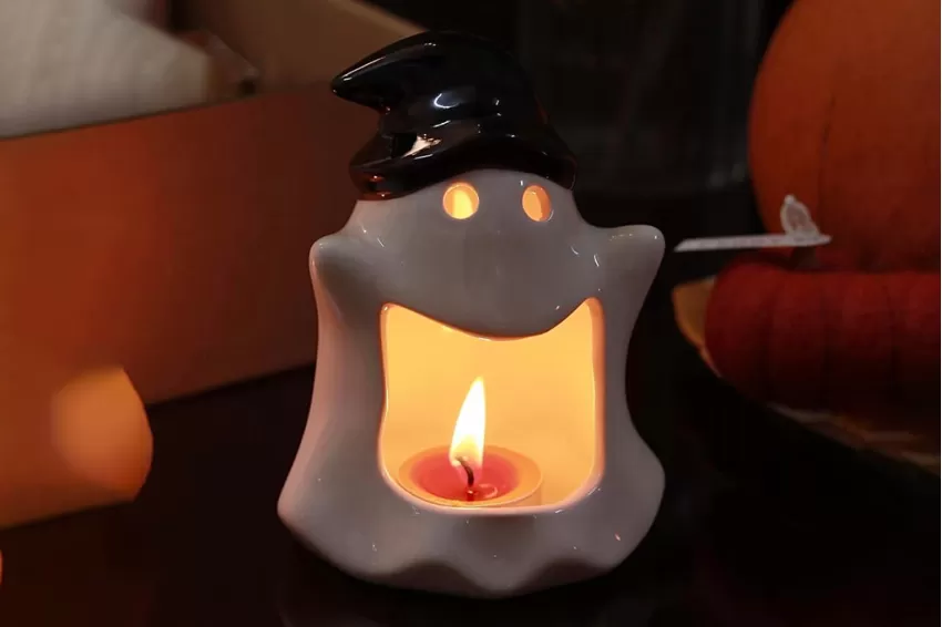 Halloween Pumpkin Scented Candle And Ghost Holder Set