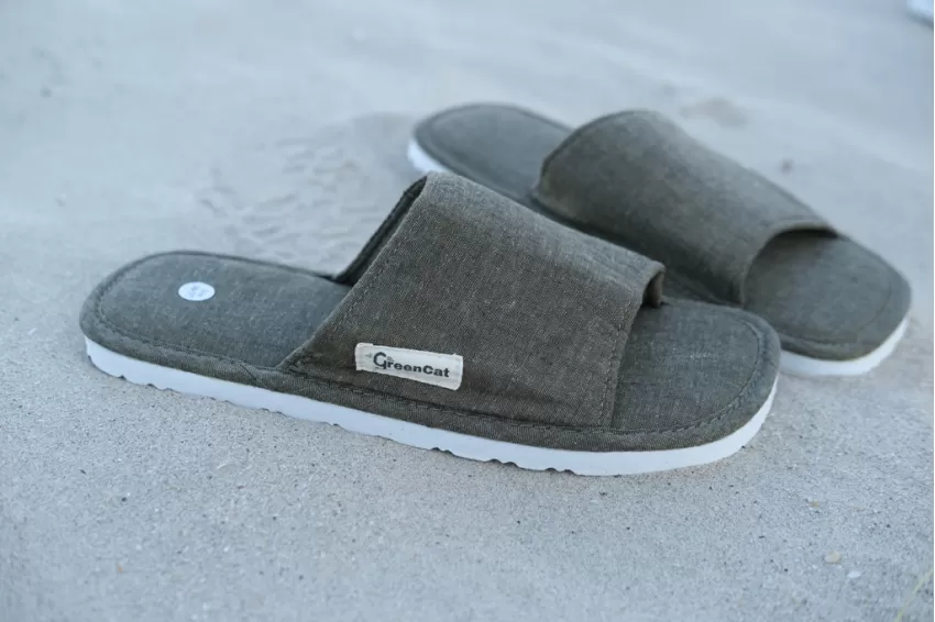 Natural Dyed Linen Slippers, Minimalist Design, Soft And Comfortable Slippers, Durable Over Time, Indoor Wear For The Whole Family