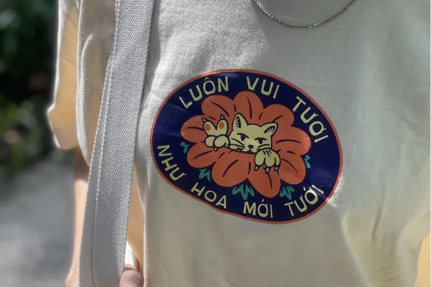 “Luonvuituoi" Cotton T-Shirt - Emotion, Breathable Cotton T-Shirt, Three-Quarter Sleeve T-Shirt, Embroidered Pattern T-Shirt