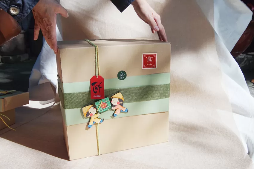 Inner Peace Gift Box For Tet - La Touche