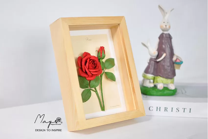 Handmade Paper Flower Painting, Red Roses MAYPAPERFLOWER Wooden Frame of 15 x 20cm