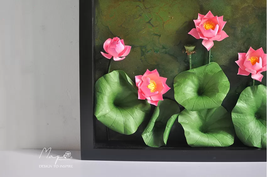 Tranh Hoa Giấy Handmade Trang Trí - Vietnam Hồ Sen (Nền Vẽ) MAYPAPERFLOWER Khung Gỗ Size 30x40cm