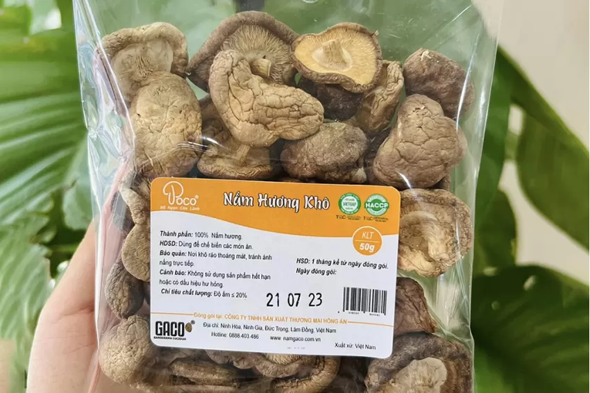 Poco Dried Shiitake Mushroom, Nutritional Food, Dried Mushrooms, Pure Dried Shiitake Mushrooms, Dried Shiitake Caps