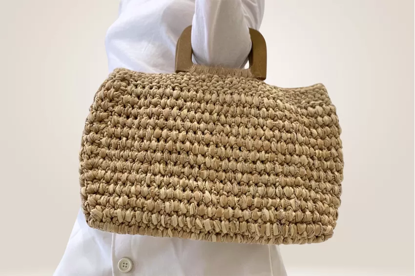 Beige Raffia Cosmo Florets Tote, Square Holder, Environmentally Friendly Material, Sustainable Quality, Sophisticated Style