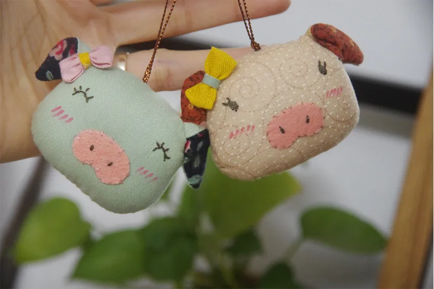 Fabric Pig Keychains, Fabric Keychains, Fabric Accessories, Handmade Accessories, Hand Embroidered Keychains, Handmade Gifts, Unique Gifts