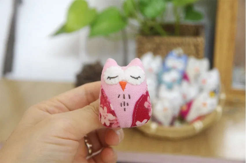 Fabric Owl Pin, Fabric Pin, Fabric Accessories, Handmade Accessories, Hand Embroidered Pin, Handmade Gifts, Unique Gifts