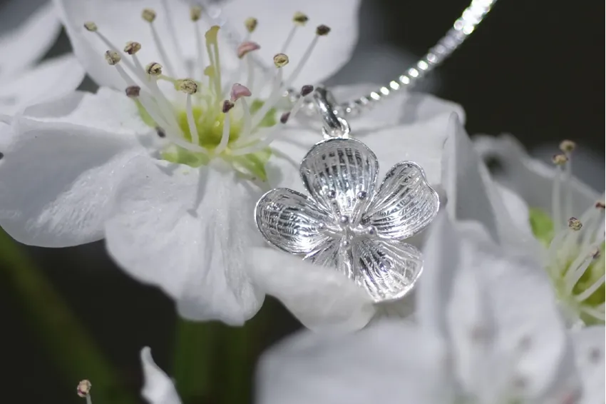 Cherry Blossoms Silver Necklace, Gifts for Women, Elegant Gifts, Silver Necklace, Handmade Jewelry, Handmade Silver Jewelry, Luxury Silver Jewelry