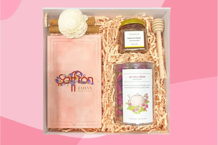 "Pretty Healthy" Gift Box, Nourish Her Body, Saffron, Honey, Rose Bud Tea, Premium Gift Box, Gifts For Her, Health Gift Set, Gifts For Women's Day