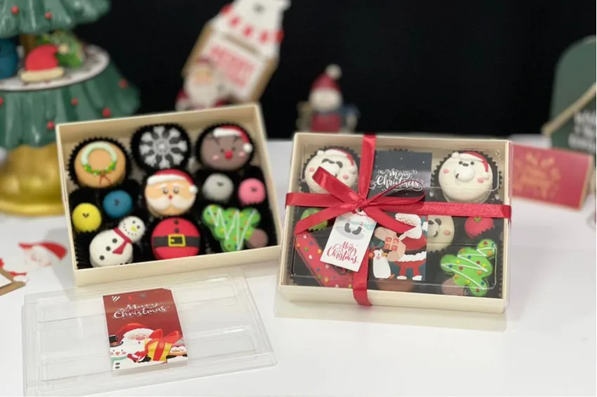 Merry Christmas Cookie Box, Send Love With Every Bite, Adorable Christmas Gift Box, Lightly Sweet Cookies, Unique Christmas Gift For Everyone